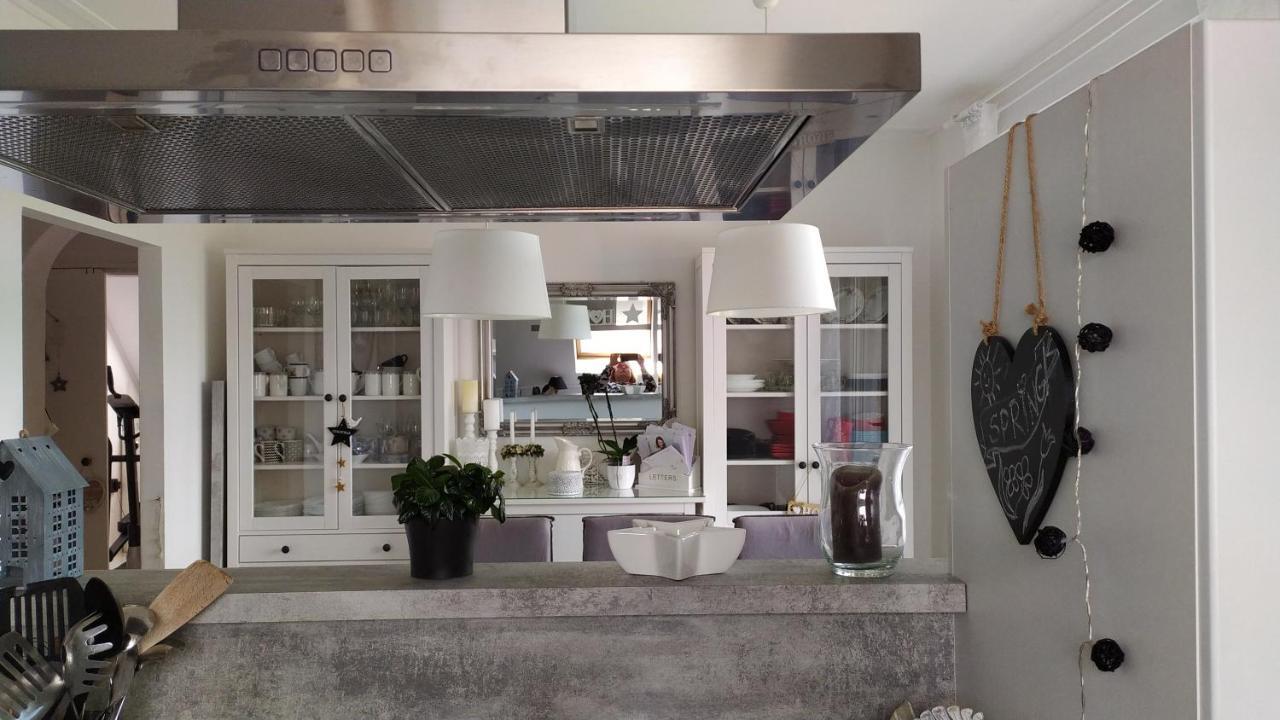 Leander Apartman Balatonlelle Luaran gambar