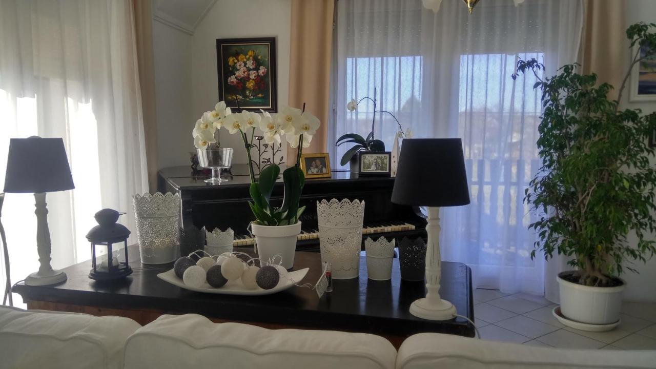 Leander Apartman Balatonlelle Luaran gambar